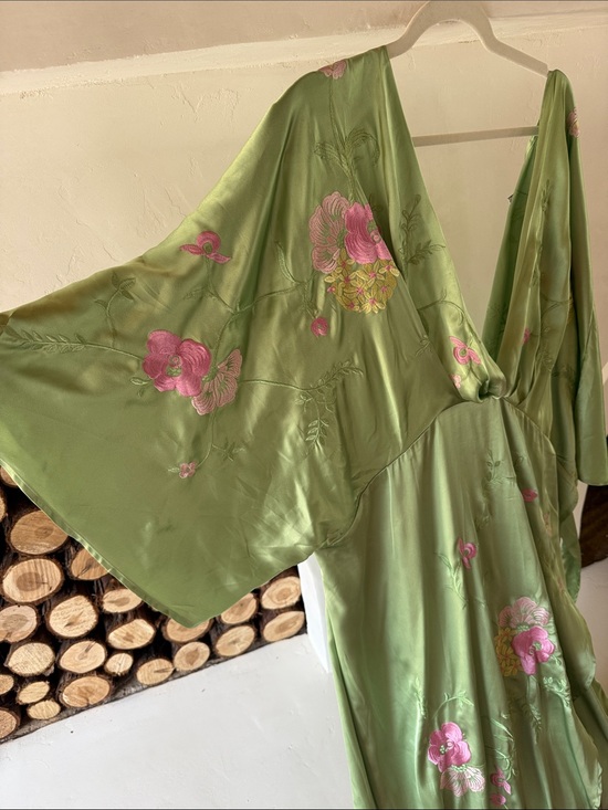 ASOS Curve Dresses & Skirts - Gorgeous Satin Green Floral Embroidered Dress